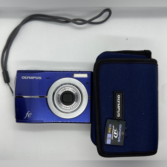 HOST PICK! Only 1 left! Olympus fe-45 10 MP. 3x optical zoom. - Picture 6 of 11